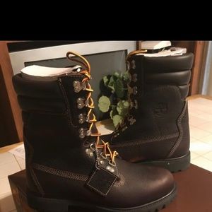 Super Timberland boots. Worn once. Mint Condition.